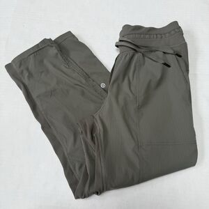 Lululemon Dance Studio Crop Pants Womens Size 6 Olive Green Travel Athleisure